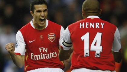 开云赛事集团-19岁新星恩德里克首秀建功，里昂青春风暴逆转里尔夺关键胜利