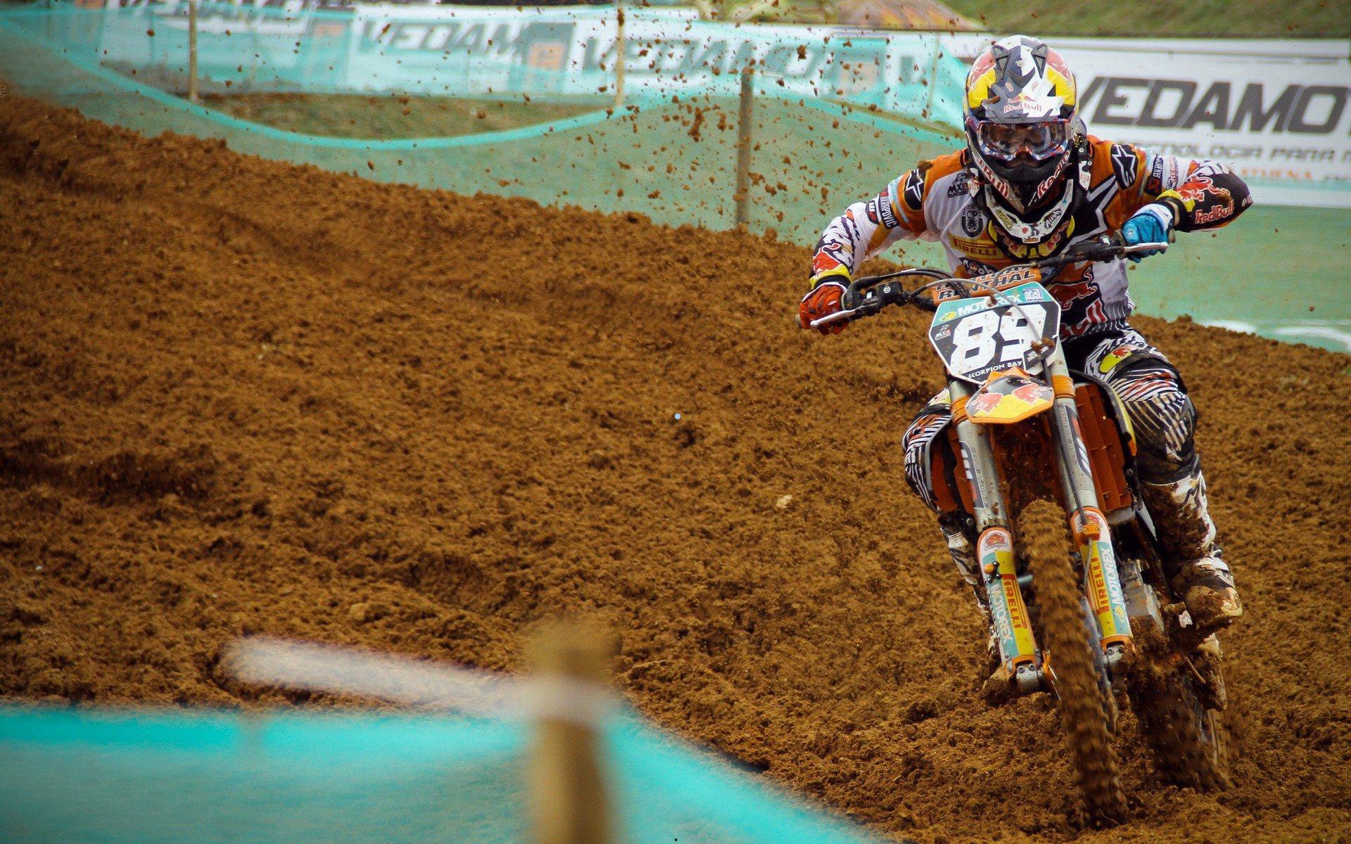 李盈莹米兰隐身之谜,揭秘价值连城的运动科学进化工程